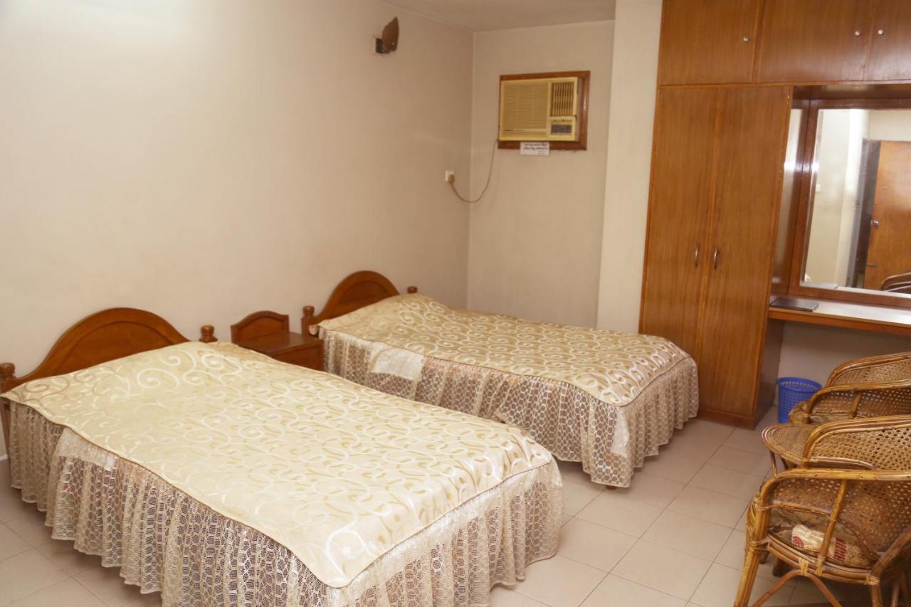 Hotel Golden City Sylhet Esterno foto