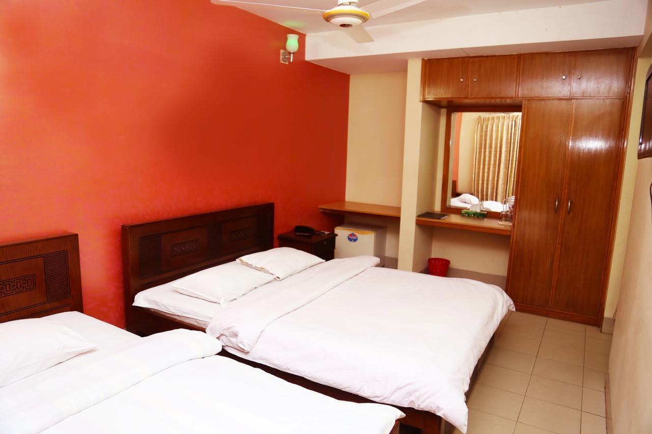 Hotel Golden City Sylhet Esterno foto